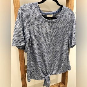 Cupio Blush Front Tie Top, size Medium, Blue/White, Bell Sleeve